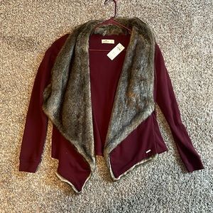 Hollister Cardigan Size Small Tags still on